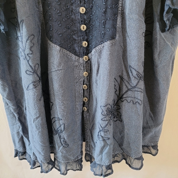 Denim 24/7 Navy Floral Embroidered Lagenlook Top Sz 26W Button Front Gauze - Picture 4 of 12